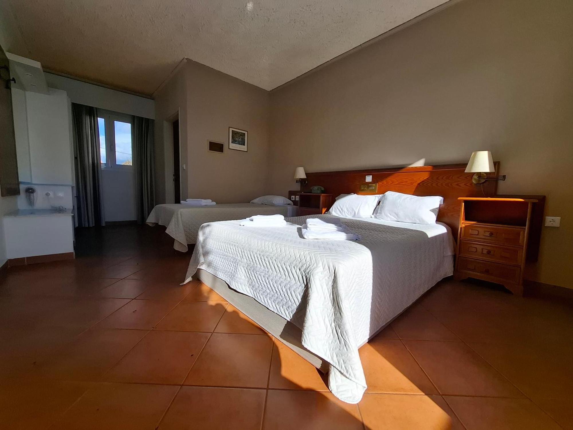 Sunrise Hotel Pesádha